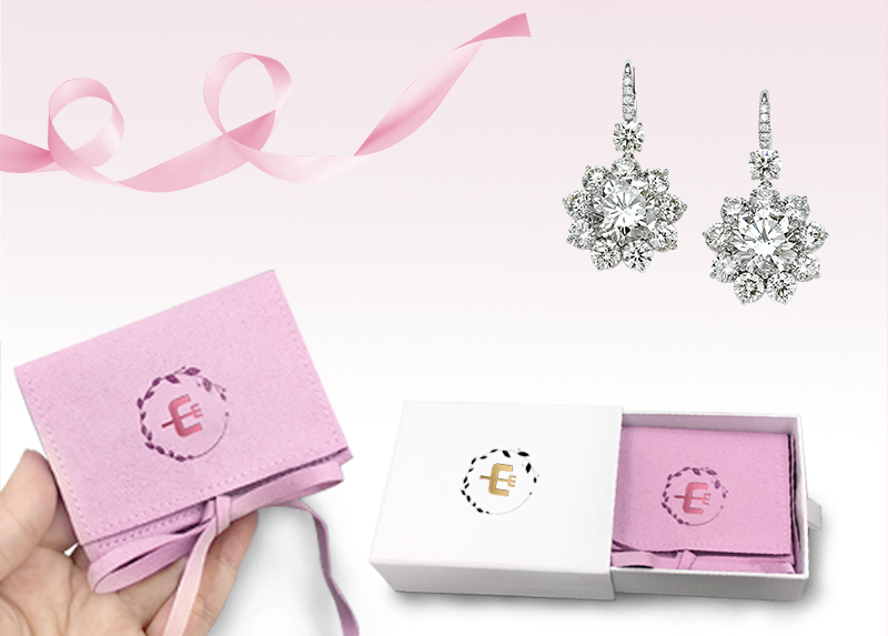 white cardboard jewelry boxes