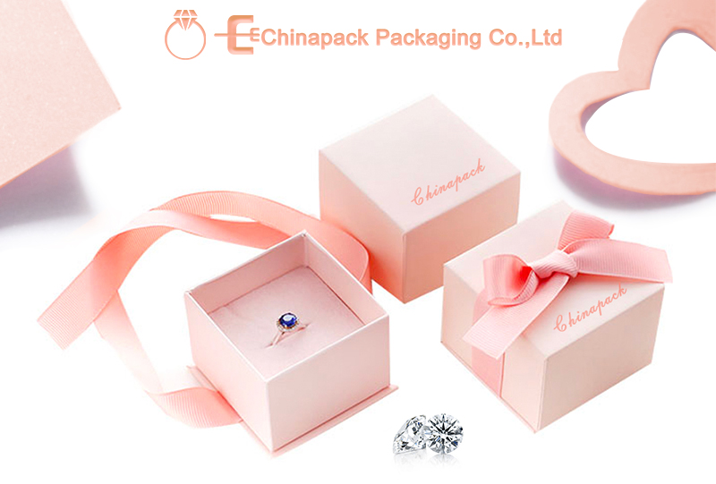 Why Working with Jewelry Box Manufacturers is Crucial for Cu